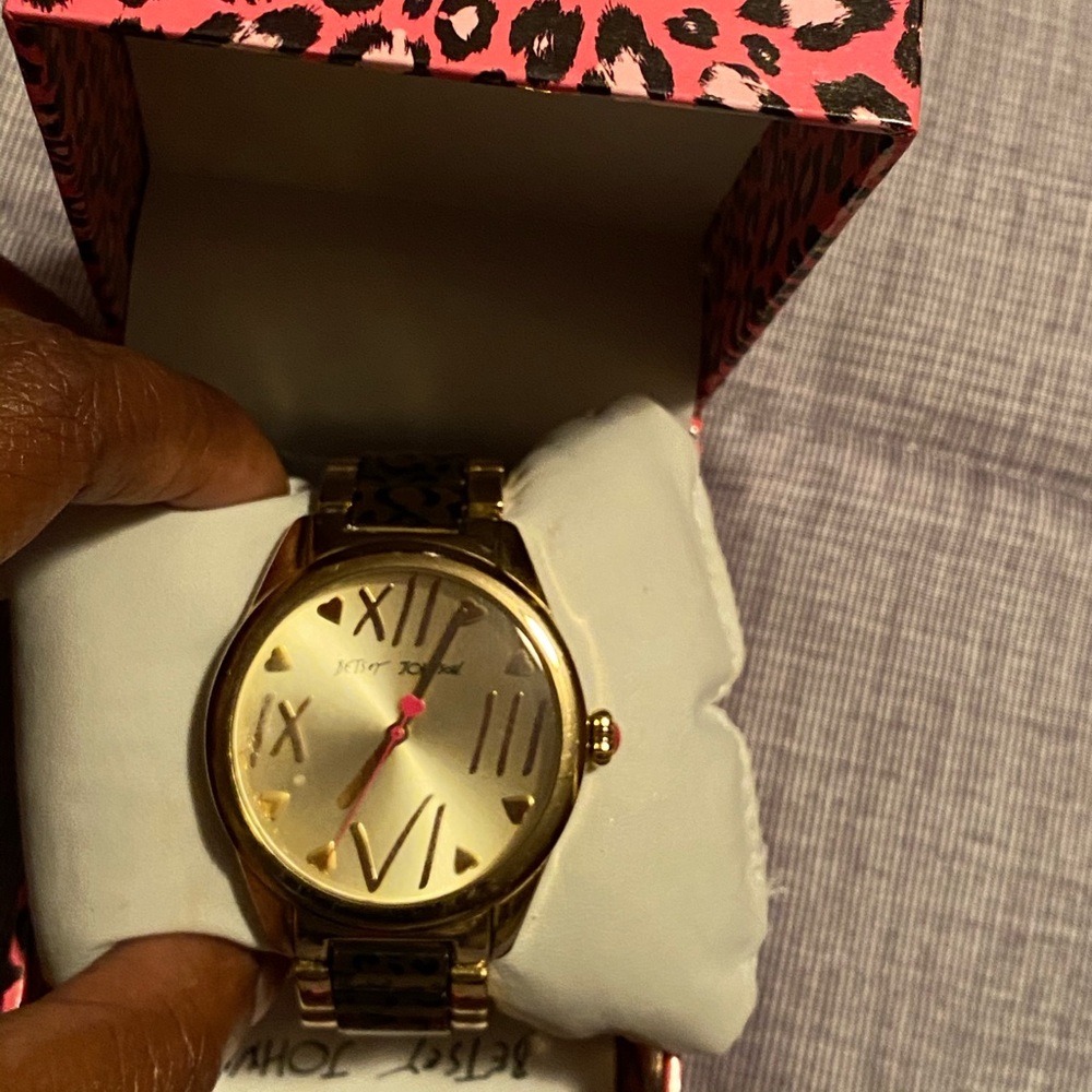 Leopard Watch